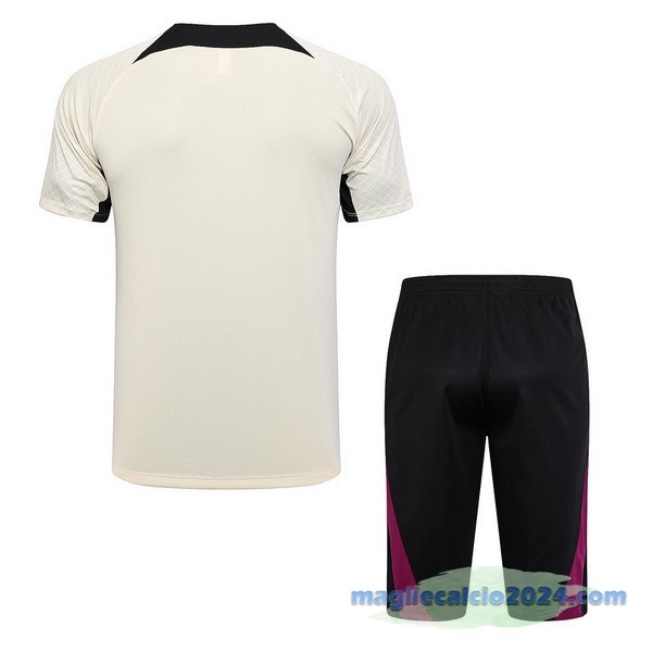 Formazione Senza Maniche Set Completo Paris Saint Germain 2023 2024 Giallo Nero Poco Prezzo