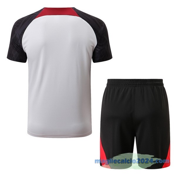 Formazione Set Completo Liverpool 2022 2023 Bianco Rosso Nero Poco Prezzo