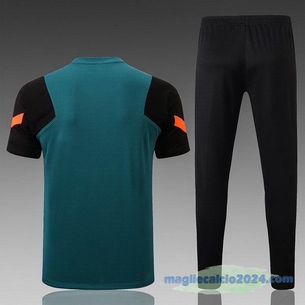 Formazione Set Completo Liverpool 2022 2023 Verde Nero Arancione Poco Prezzo
