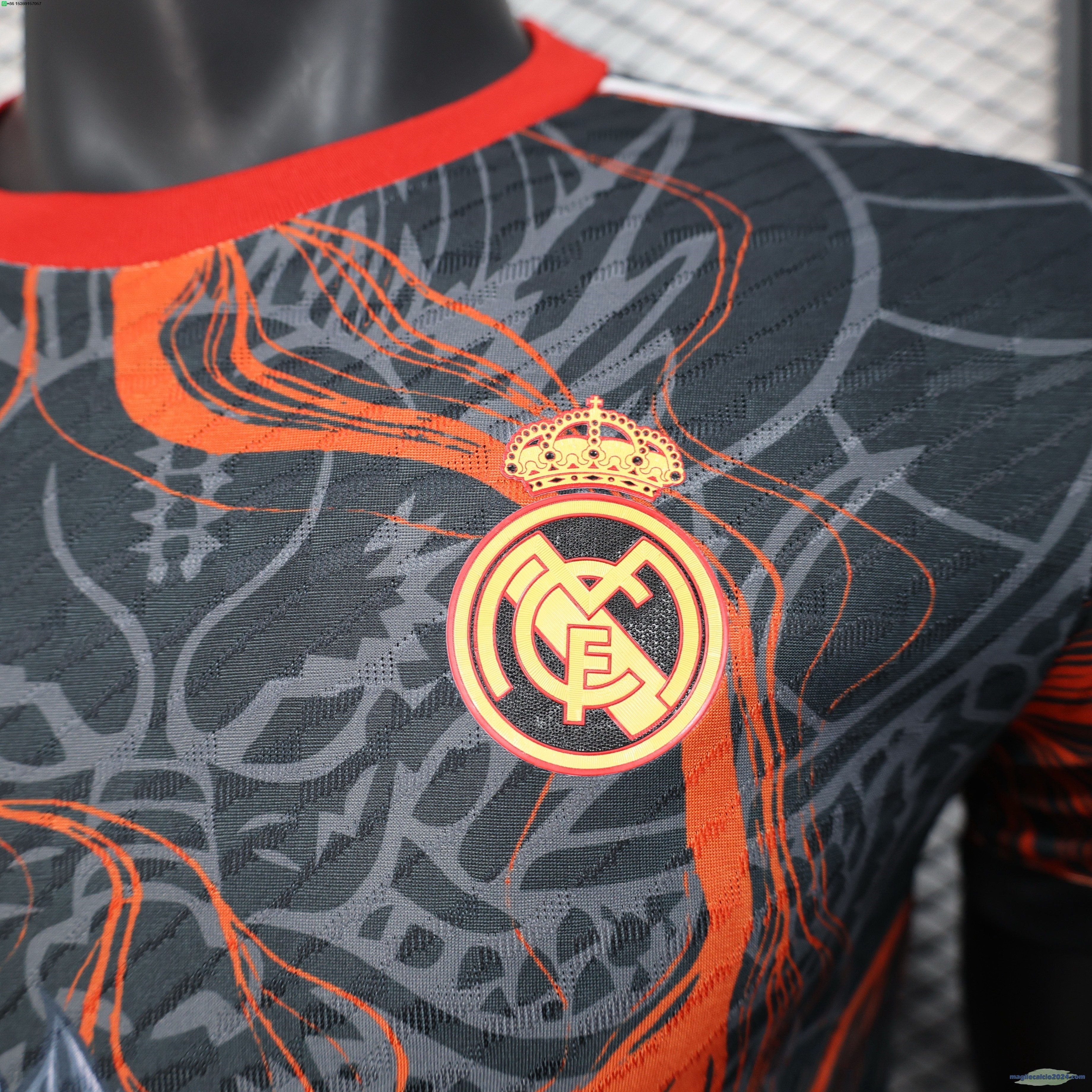 speciale Giocatori Maglia Calcio Real Madrid 2025 2026 Nero Rosso Poco Prezzo