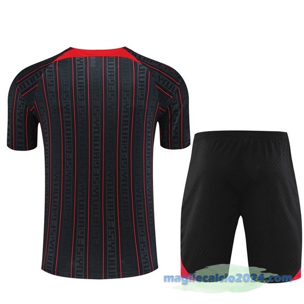Formazione Set Completo Bambino Liverpool 2023 2024 Nero Rosso Poco Prezzo